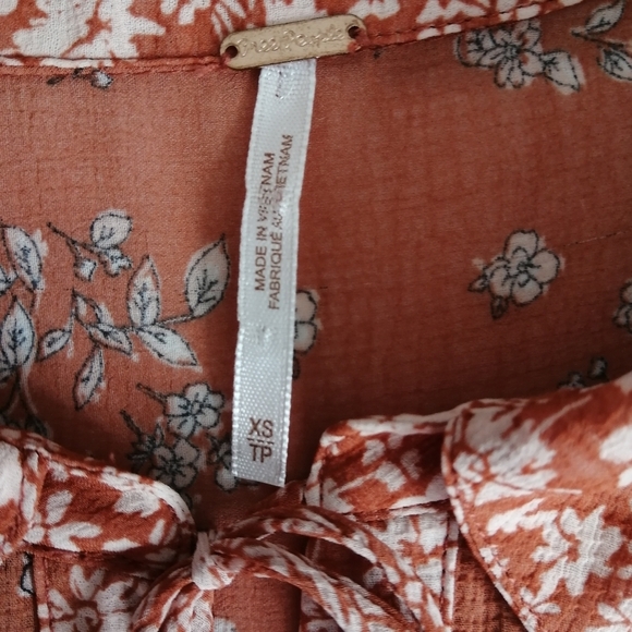 Free People Serena Orange Floral Button Up Semi Sheer Blouse Oversize XS - Picture 9 of 13